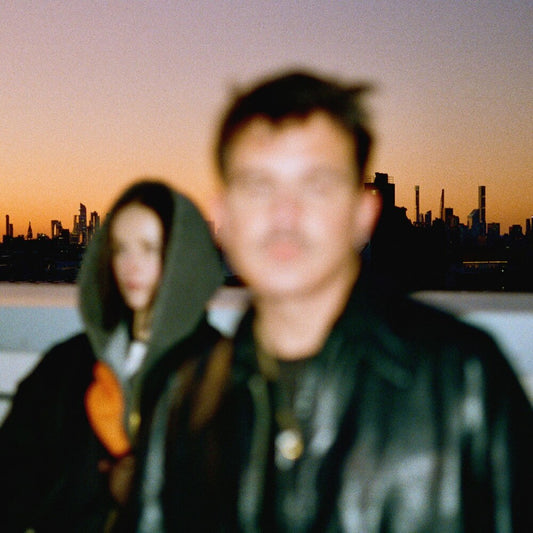 the album cover for Ela Minus / Nick León - qué les pasó a mis amigos? [Download Included]