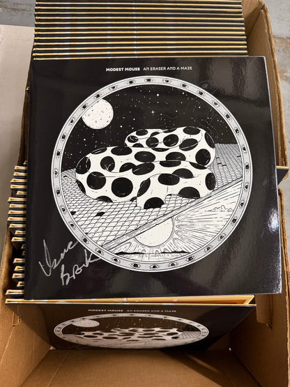 *SIGNED* Modest Mouse : An Eraser and a Maze (IEX) [Explicit Content] (Parental Advisory Explicit Lyrics, Colored Vinyl, Blue, Limited Edition)